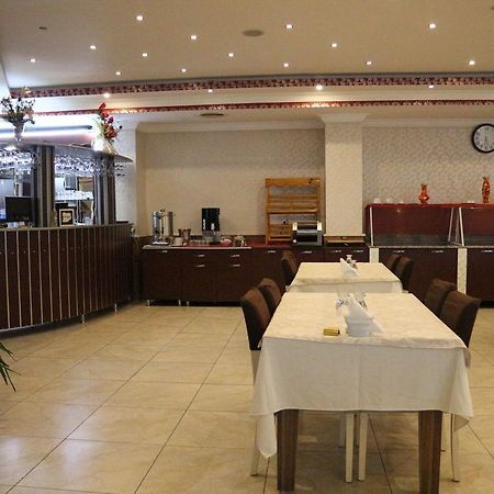 Metropolis Hotell Torbalı Eksteriør bilde