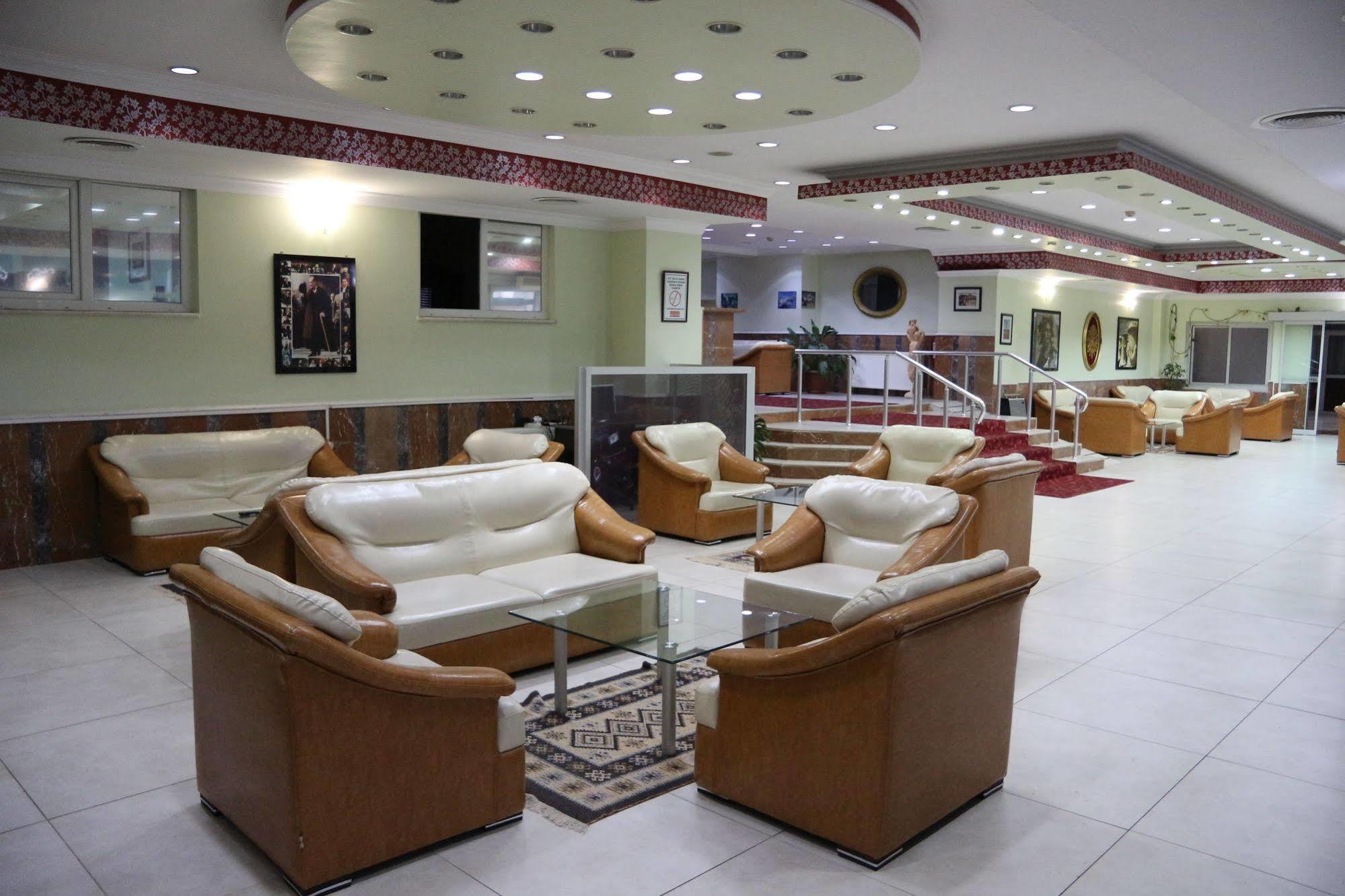 Metropolis Hotell Torbalı Eksteriør bilde