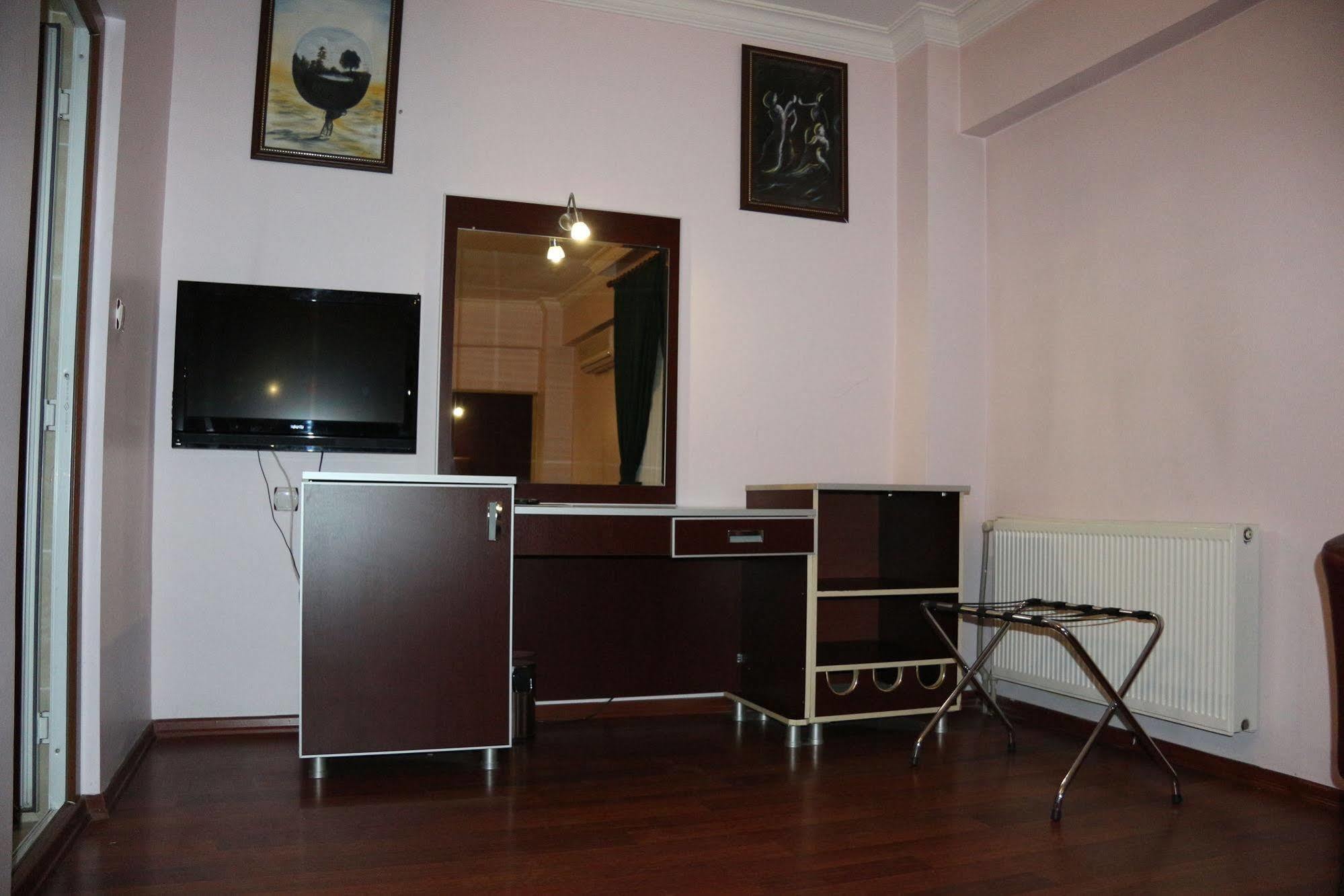 Metropolis Hotell Torbalı Eksteriør bilde